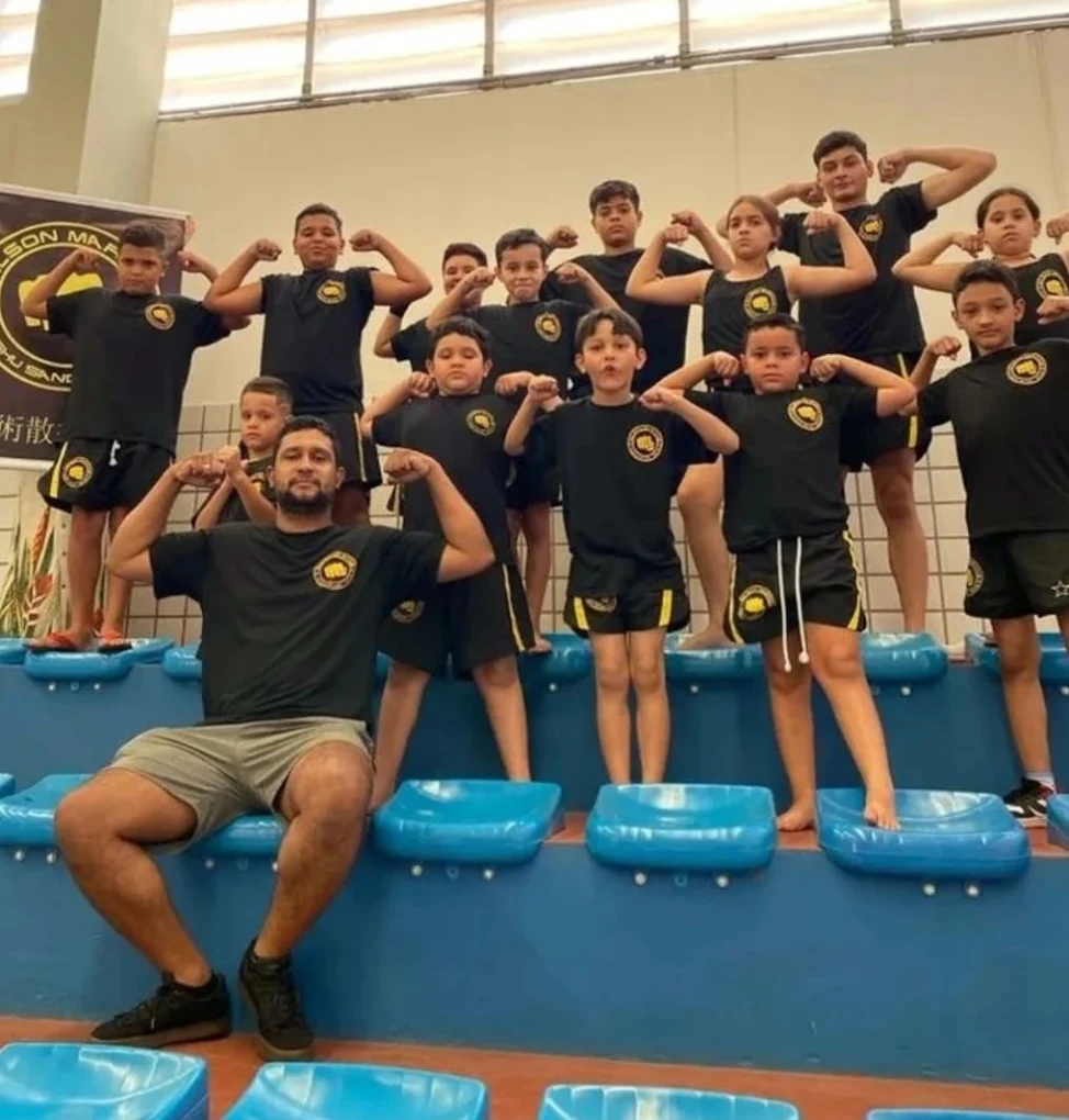 Criançada se preparando para iniciar a competição na cidade de campinas